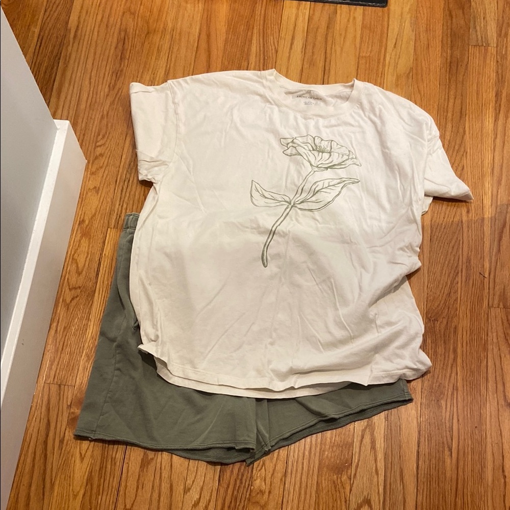 AE Outfit Large/XL